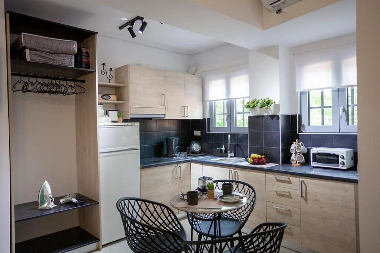 Ifaistos Luxury Flat Psyrri Square Appartement Athene Buitenkant foto